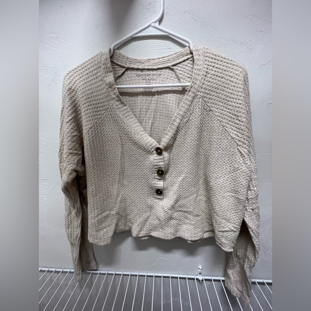 American Eagle Beige Button Cropped Sweater, size small